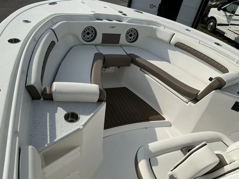 Slide: The Image of Tidewater 282CC 2025 - 18