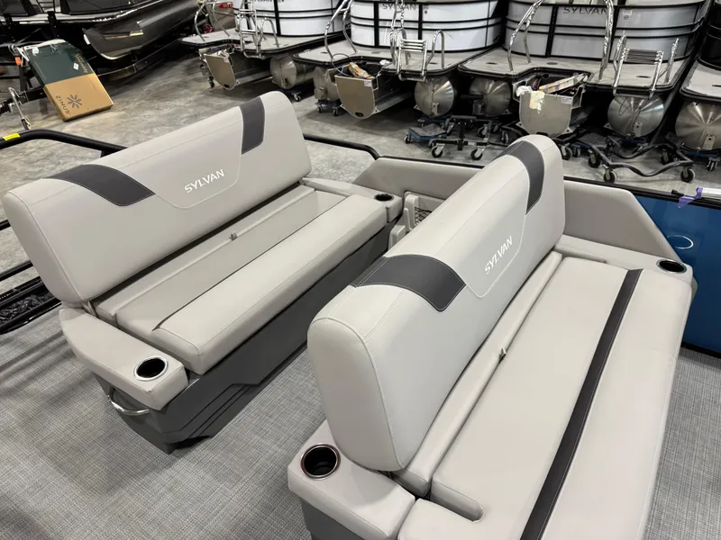 Slide: The Image of 2025 Sylvan L5 CLZ DH boat seats in a showroom setting. - 15