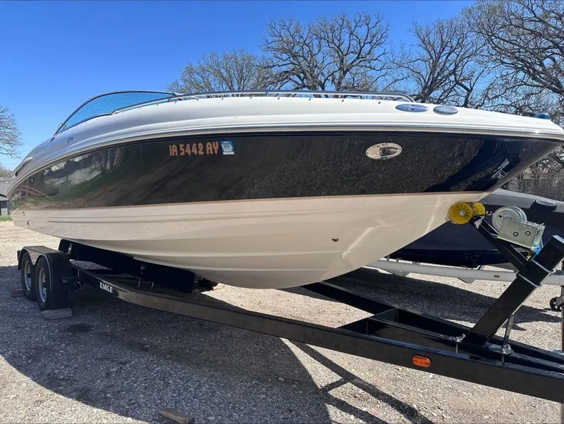 Slide: The Image of Chaparral 260 SSi 2004 - 2