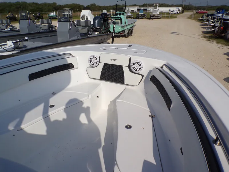 Slide: The Image of Tidewater 220 LXF 2025 - 15