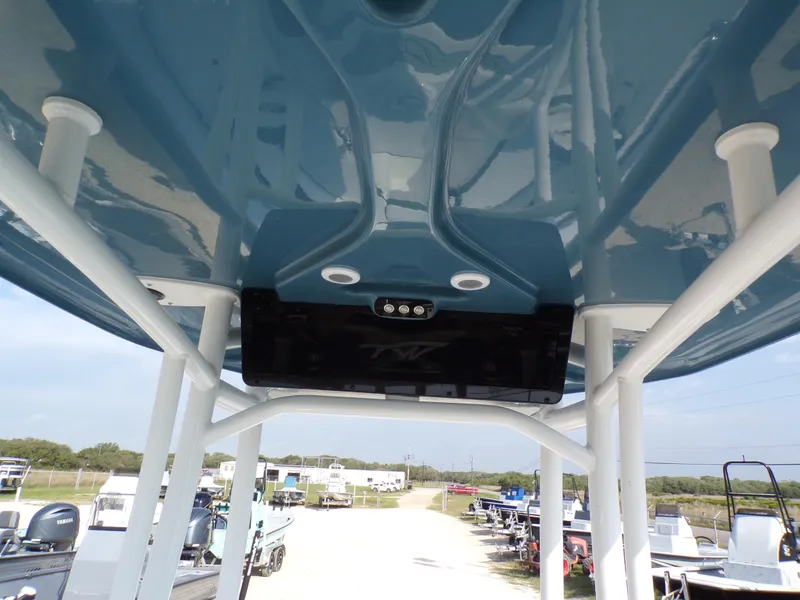 Slide: The Image of Tidewater 220 LXF 2025 - 28