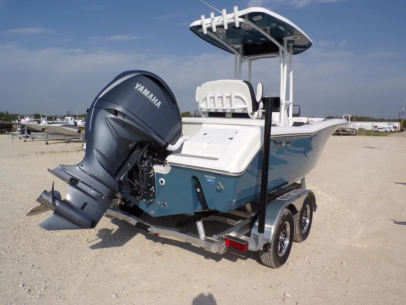 Slide: The Image of Tidewater 220 LXF 2025 - 9