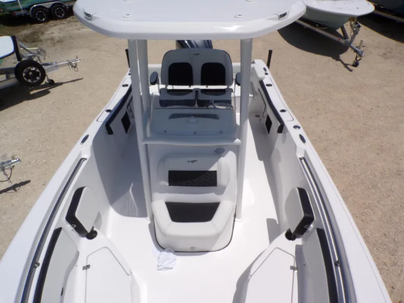 Slide: The Image of Tidewater 220 LXF 2025 - 14