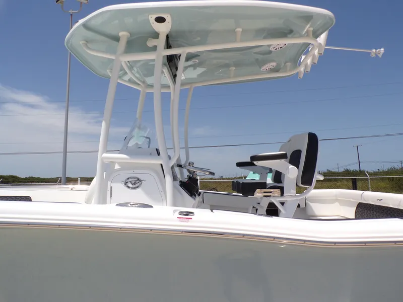 Slide: The Image of Tidewater 220 LXF 2025 - 36