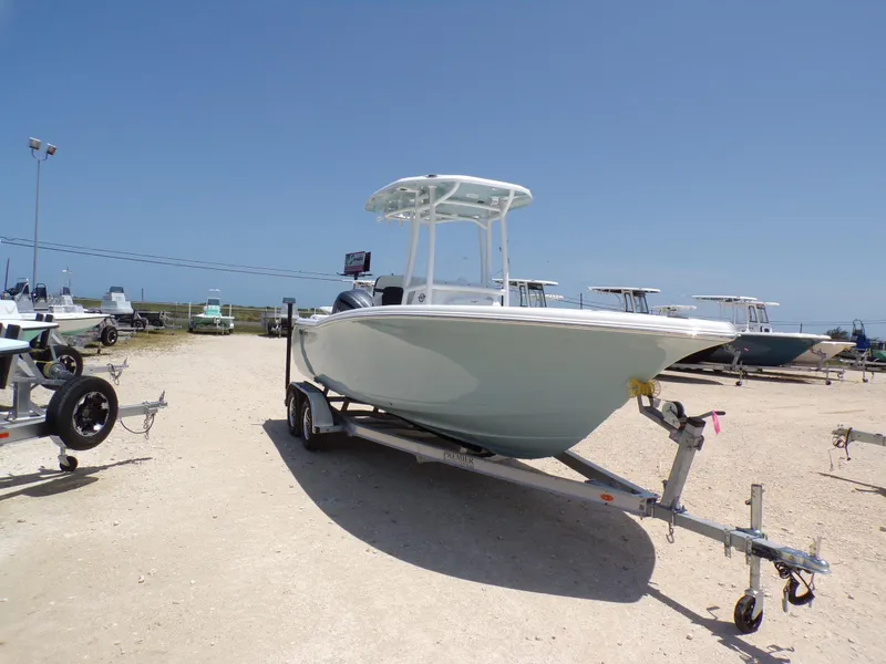 Slide: The Image of Tidewater 220 LXF 2025 - 7