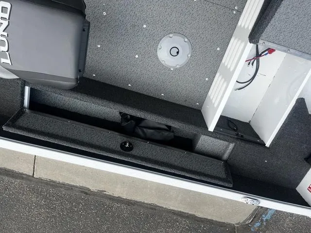 Slide: The Image of Lund 1650 Angler SS 2025 - 22