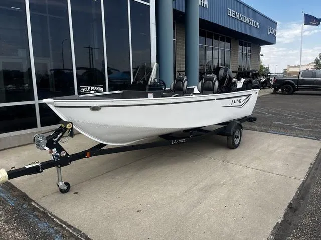 Slide: The Image of Lund 1650 Angler SS 2025 - 4