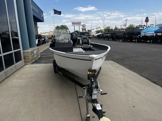 Slide: The Image of Lund 1650 Angler SS 2025 - 7