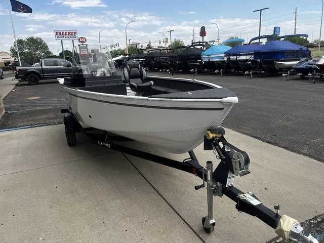 Slide: The Image of Lund 1650 Angler SS 2025 - 8