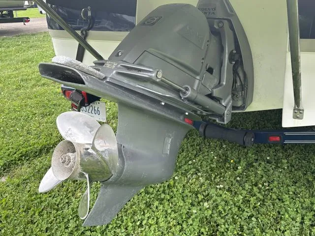 Slide: The Image of Regal 2120 Destiny 2007 - 6