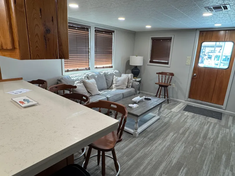 Slide: The Image of Custom House Boat 1985 - 54