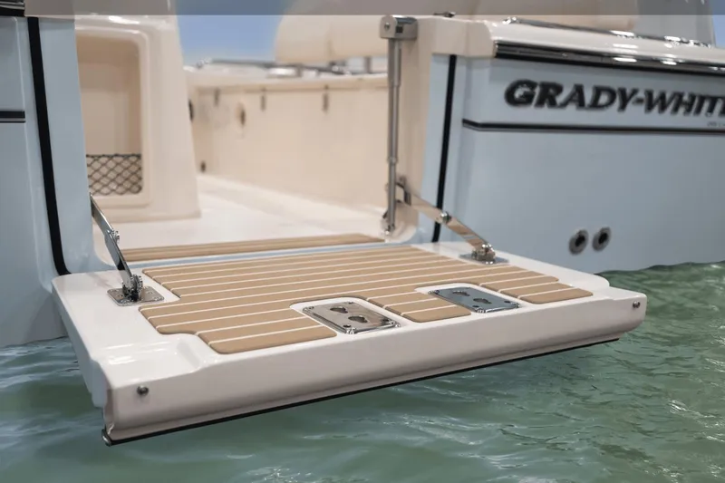 Slide: The Image of Grady-White 281 Coastal Explorer 2026 - 10