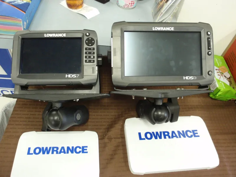 Slide: The Image of Lowrance HDS7 and HDS9 fish finders on display, suitable for 2017 Ranger Z518 Comanche. - 21