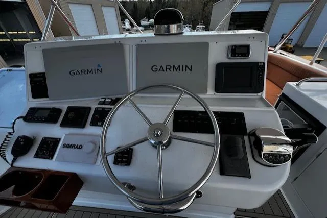 Slide: The Image of Lyman-Morse Wesmac Sportfish Cruiser 2003 - 58