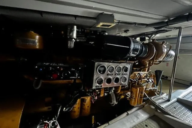 Slide: The Image of Lyman-Morse Wesmac Sportfish Cruiser 2003 - 69