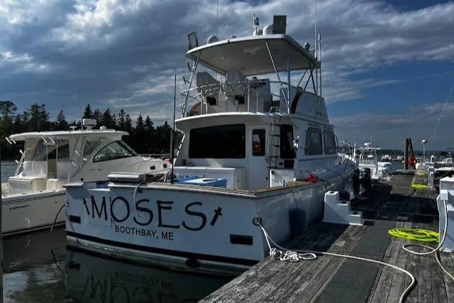 Slide: The Image of Lyman-Morse Wesmac Sportfish Cruiser 2003 - 77