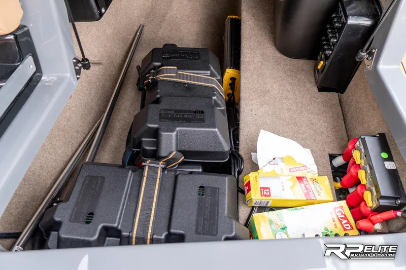 Slide: The Image of MasterCraft X22 2025 - 74