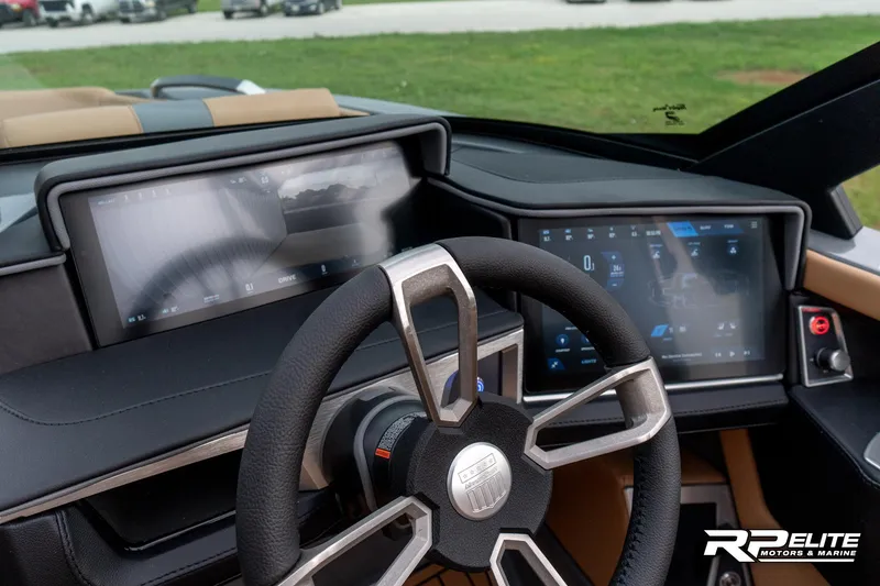 Slide: The Image of MasterCraft X22 2025 - 83