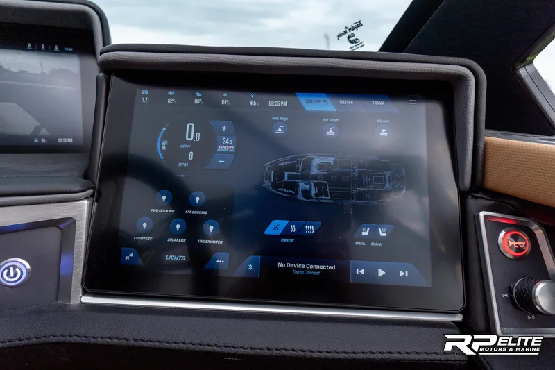 Slide: The Image of MasterCraft X22 2025 - 88