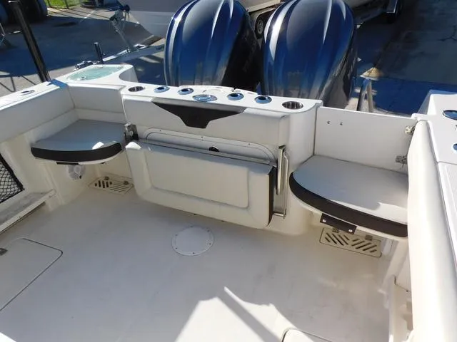 Slide: The Image of Sailfish 290 CC 2023 - 17