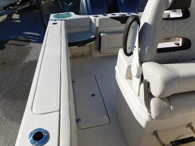 Slide: The Image of Sailfish 290 CC 2023 - 23