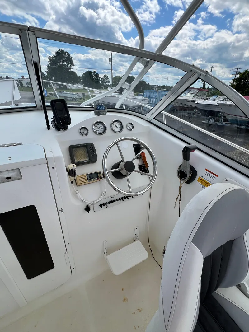 Slide: The Image of Sea Fox 236 Walk Around 2006 - 12