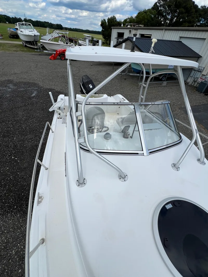 Slide: The Image of Sea Fox 236 Walk Around 2006 - 15