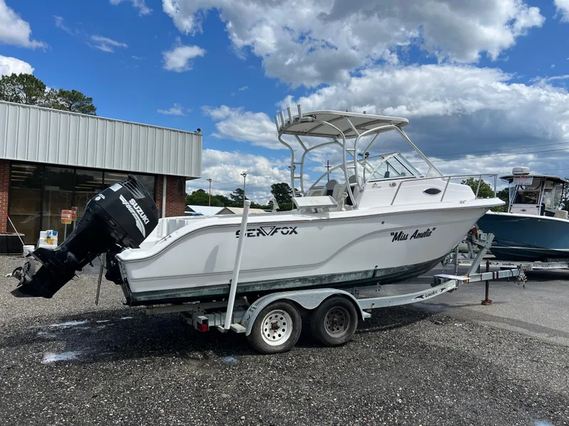 Slide: The Image of Sea Fox 236 Walk Around 2006 - 3