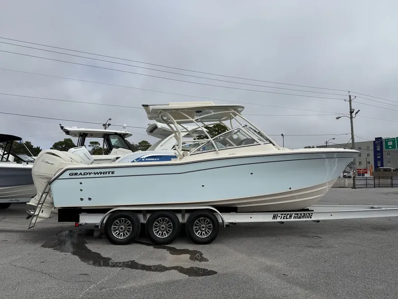 Slide: The Image of Grady-White Freedom 275 2026 - 0