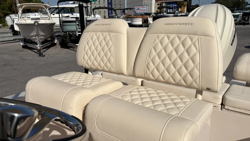 Slide: The Image of Grady-White 251 Coastal Explorer 2026 - 12