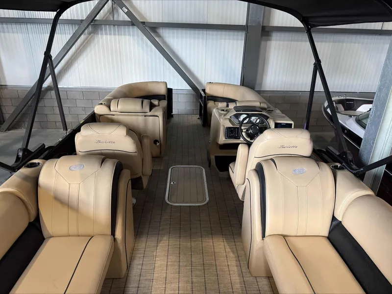 Slide: The Image of Barletta E22QC 2020 - 8