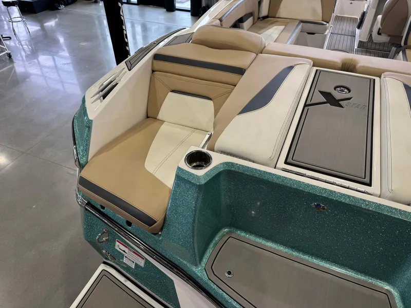 Slide: The Image of MasterCraft XStar S 2022 - 11