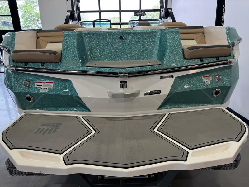 Slide: The Image of MasterCraft XStar S 2022 - 8