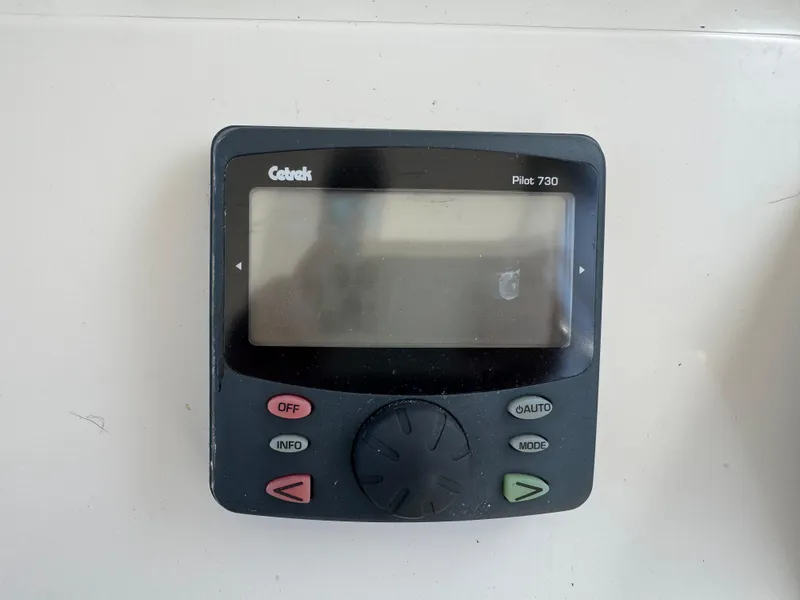 Slide: The Image of Autopilot control panel on 1990 Grady-White Marlin 28 boat. - 9