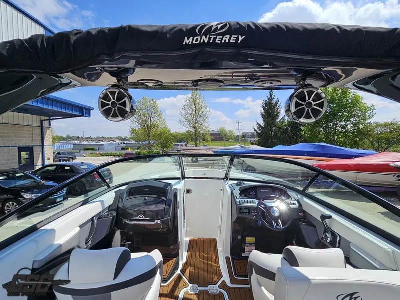 Slide: The Image of 2018 Monterey 258 Super Sport boat interior with sleek design and modern features. - 36