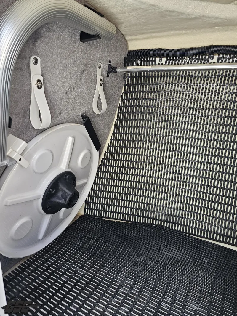 Slide: The Image of Monterey 258 Super Sport 2018 - 70