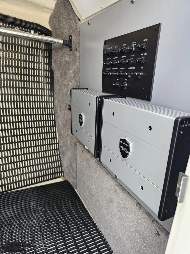 Slide: The Image of Monterey 258 Super Sport 2018 - 71