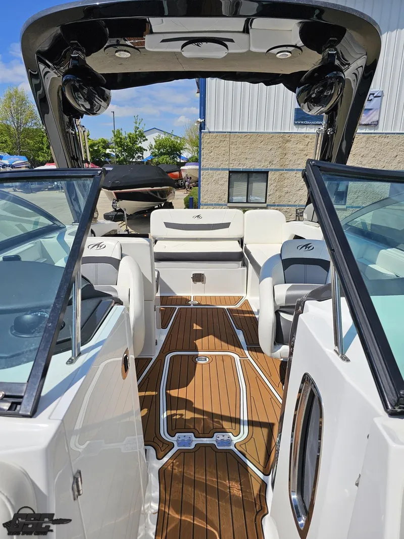 Slide: The Image of Monterey 258 Super Sport 2018 - 87