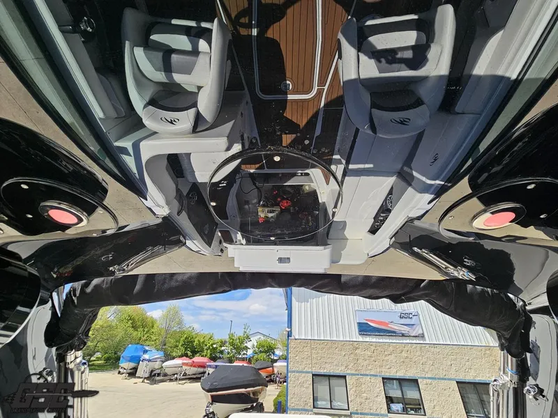 Slide: The Image of Monterey 258 Super Sport 2018 - 90