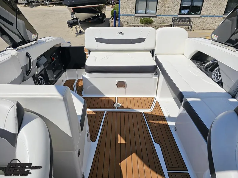 Slide: The Image of Monterey 258 Super Sport 2018 - 91