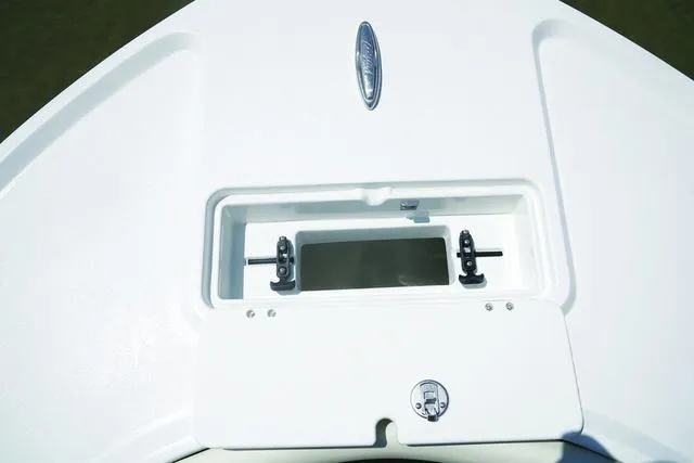 Slide: The Image of Parker Marine 21SE Center Console 2025 - 15