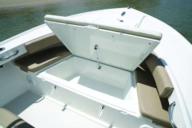 Slide: The Image of Parker Marine 21SE Center Console 2025 - 20