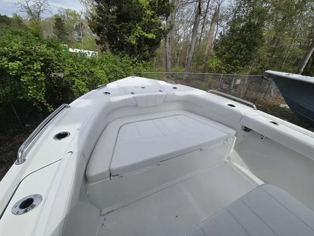 Slide: The Image of Parker Marine 21SE Center Console 2025 - 42