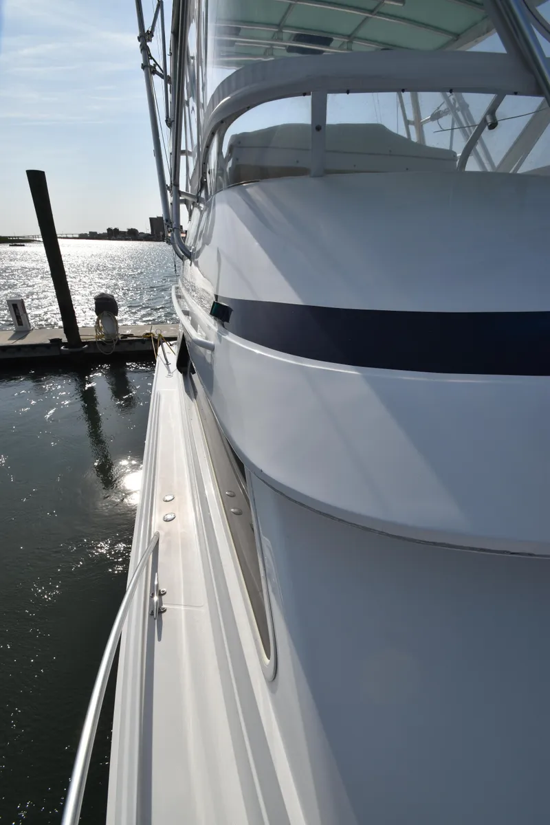 Slide: The Image of Jupiter 35 Convertible 2002 - 20