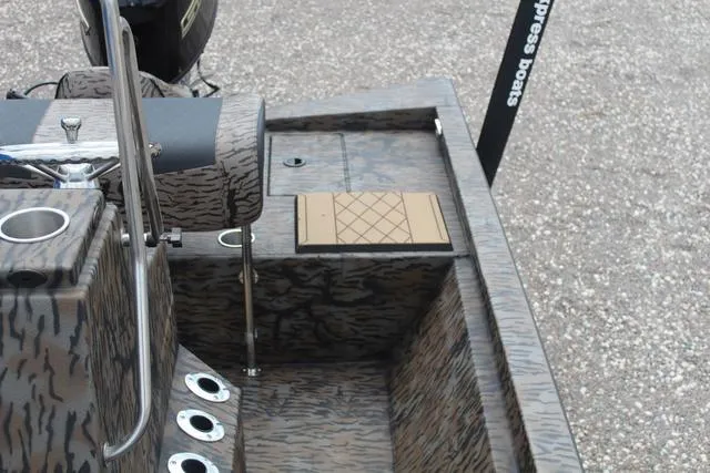 Slide: The Image of Xpress H190B 2025 - 18