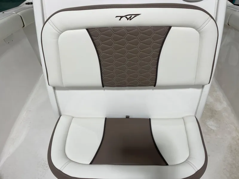 Slide: The Image of Tidewater 232LXF 2025 - 17