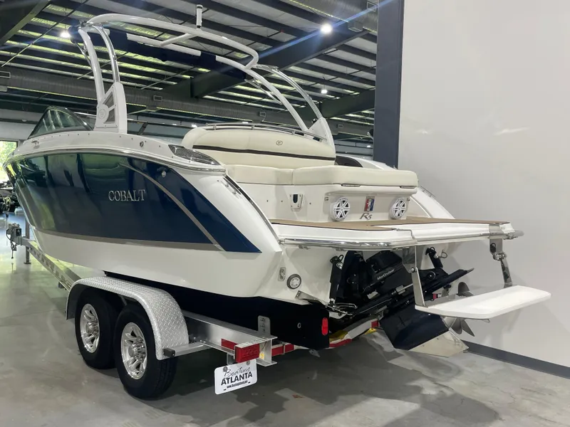 Slide: The Image of 2018 Cobalt R5 boat on trailer in indoor showroom. - 12