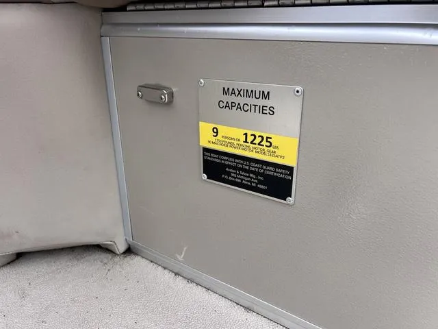 Slide: The Image of Tahoe LTZ Cruise 2015 - 9