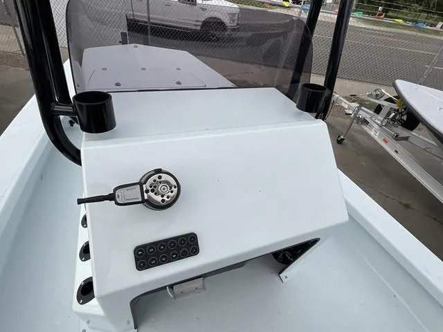 Slide: The Image of Majek 18 M2 2025 - 13