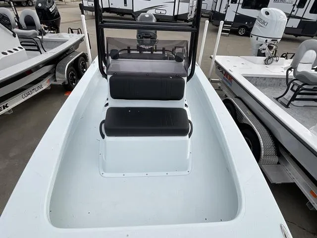 Slide: The Image of Majek 18 M2 2025 - 9